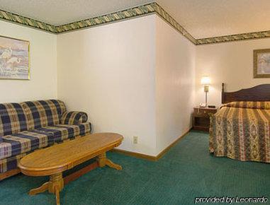 Super 8 By Wyndham Motel Olney